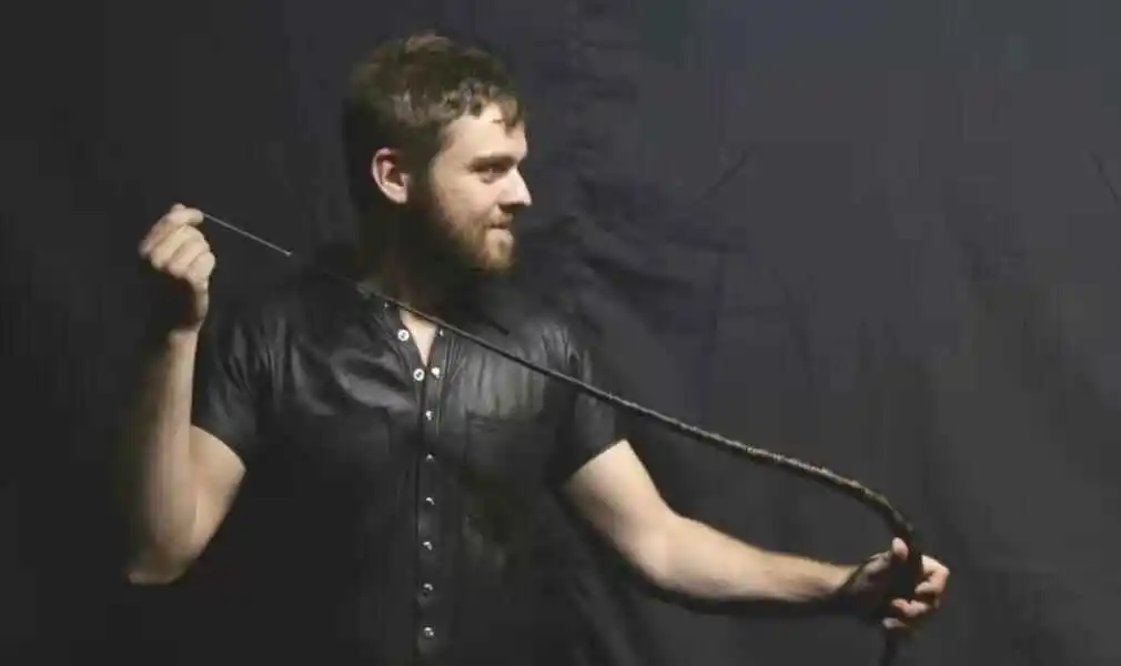 西檬之家女王的支配艺术：如何在字母圈中建立权力与欲望的关系？ 一