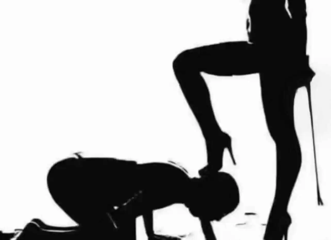 西檬之家spank究竟是什么？了解字母圈中的轻拍游戏与心理体验 一